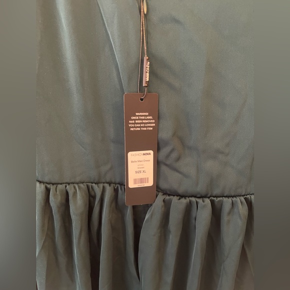 HOST PICK - Fashion Nova Belle Maxi Dress - Emerald - Picture 7 of 8